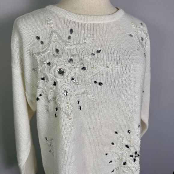 Women's White/Ivory Beaded Snowflake Sweater Holiday Embellished Crew Pullover - Picture 1 of 12